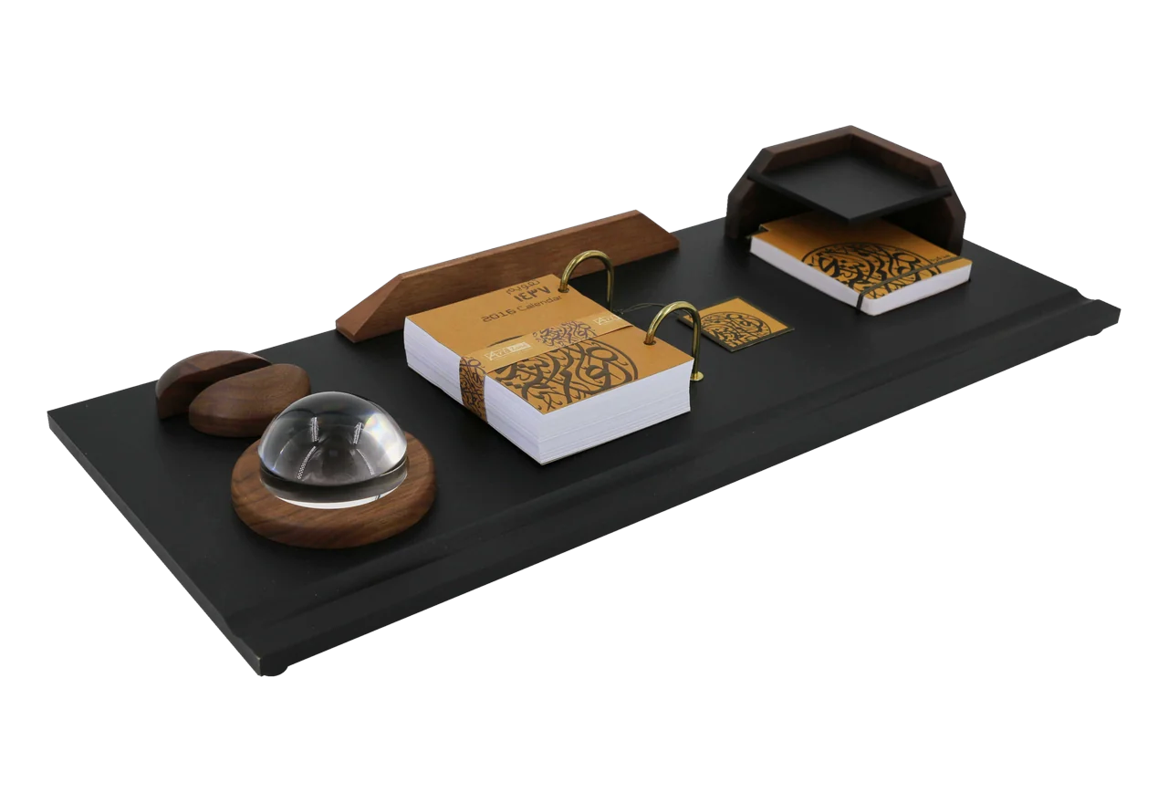 Black and walnut calendar set, item 16EC02