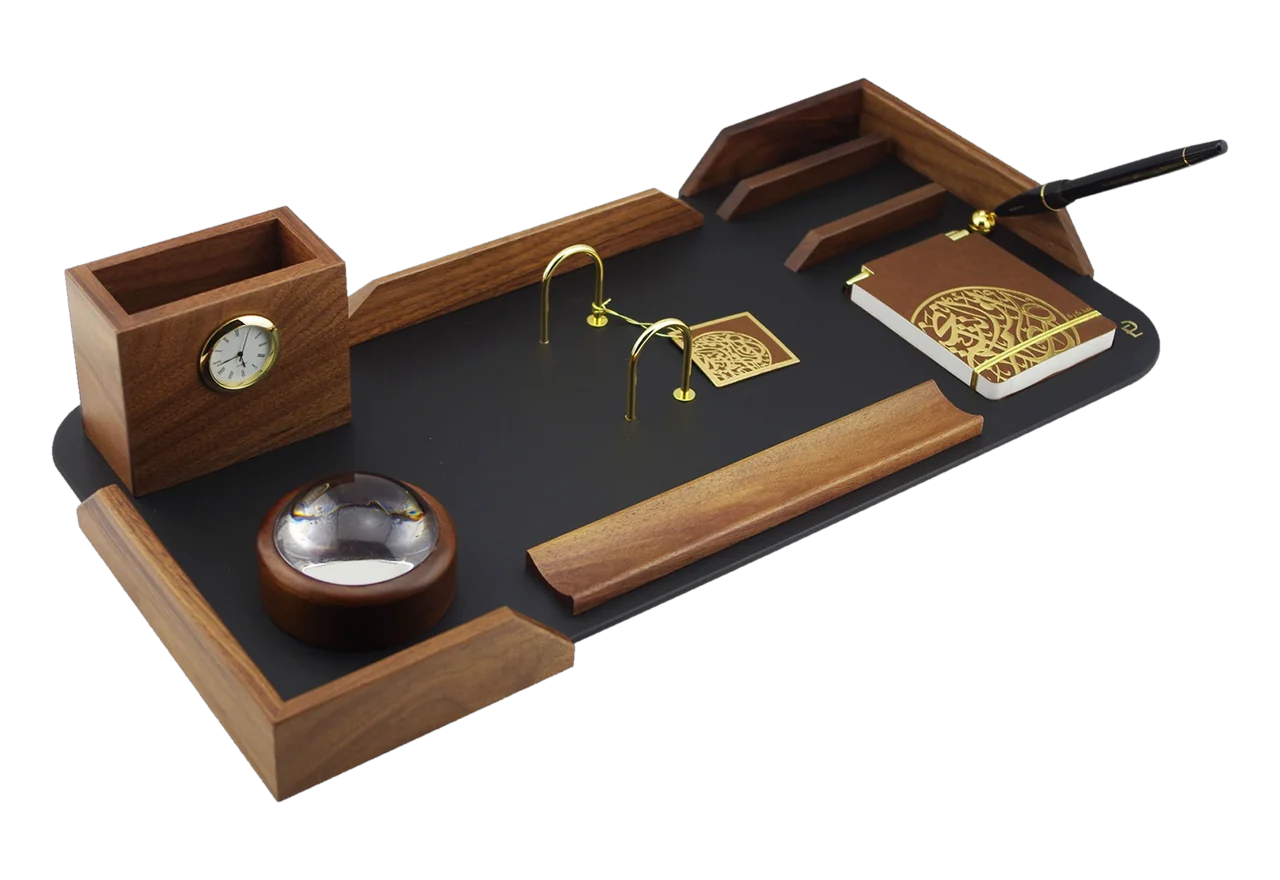 Walnut calendar set on black lacquer, royal desk calendar, item 7921WBN